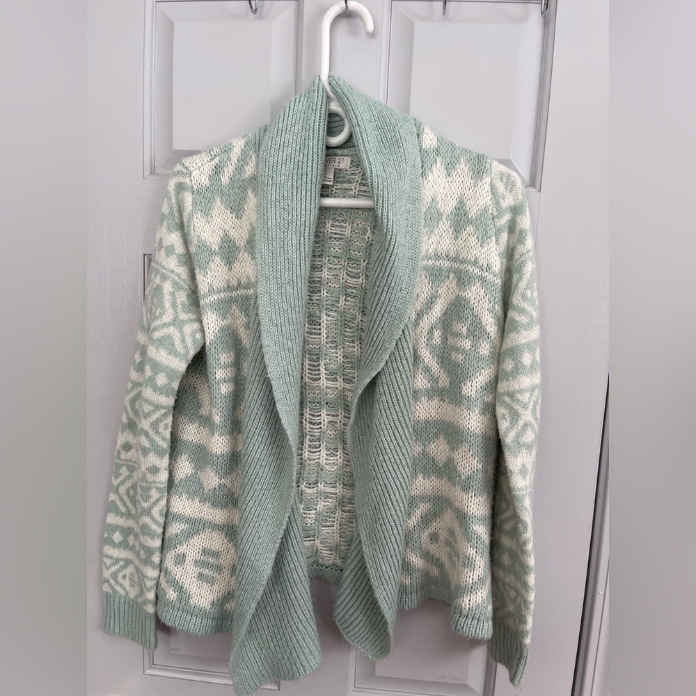 Forever 21 Mint and Cream Patterned Cardigan